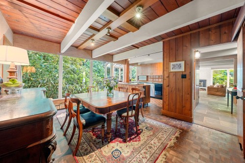 6222 St. Georges Avenue, West Vancouver, BC - Indoor Photo Showing Dining Room