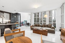 PH2-1102 Hornby Street  Vancouver, BC V6Z 1V8