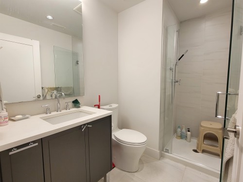7585 Yukon Street, Vancouver, BC - Indoor Photo Showing Bathroom