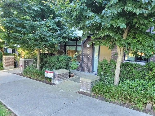 7585 Yukon Street, Vancouver, BC - Outdoor