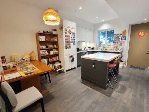 7585 Yukon Street, Vancouver, BC - Indoor