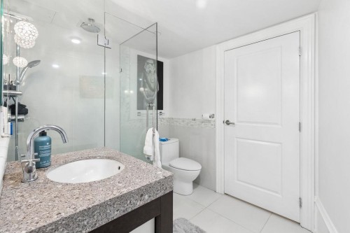 1106 Hornby Street, Vancouver, BC - Indoor Photo Showing Bathroom