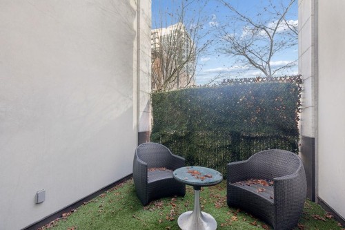 1106 Hornby Street, Vancouver, BC - Outdoor