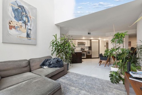 1106 Hornby Street, Vancouver, BC - Indoor