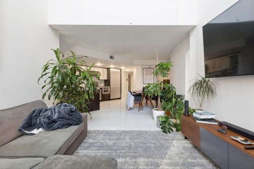 1106 Hornby Street, Vancouver, BC - Indoor Photo Showing Other Room