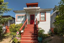 309 Woodstock Avenue E Vancouver, BC V5W 1N2
