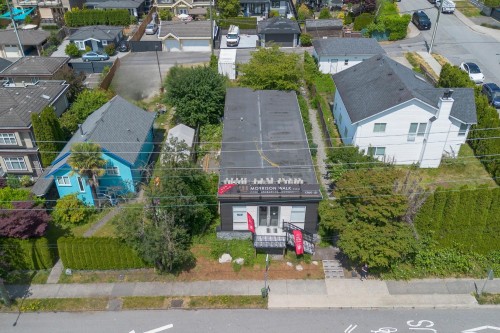 658 3Rd Street E, North Vancouver, BC 