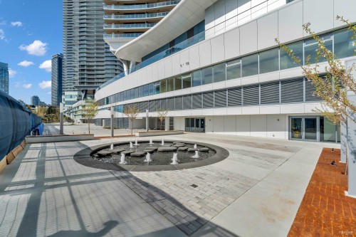 501-4880 Lougheed Highway, Burnaby, BC - Outdoor