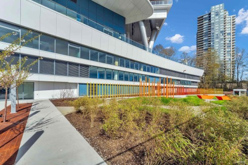 501-4880 Lougheed Highway, Burnaby, BC - Outdoor