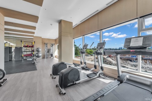 501-4880 Lougheed Highway, Burnaby, BC - Indoor Photo Showing Gym Room