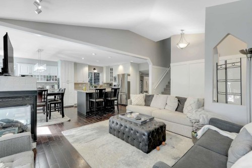 2028 Saskatchewan Avenue, Port Coquitlam, BC - Indoor Photo Showing Living Room With Fireplace
