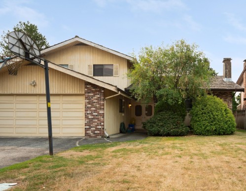 7340 Schaefer Avenue, Richmond, BC - Outdoor