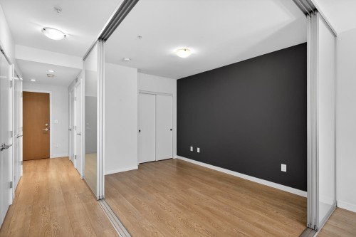 304-384 1St Avenue E, Vancouver, BC - Indoor Photo Showing Other Room