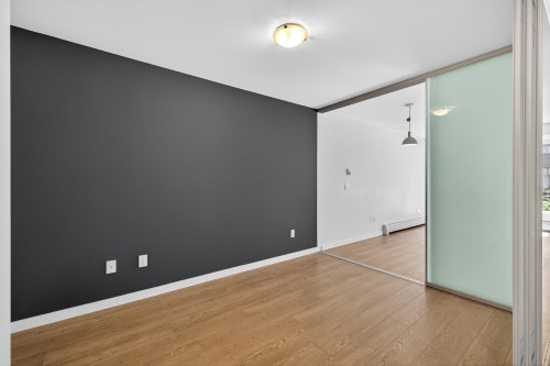 304-384 1St Avenue E, Vancouver, BC - Indoor Photo Showing Other Room