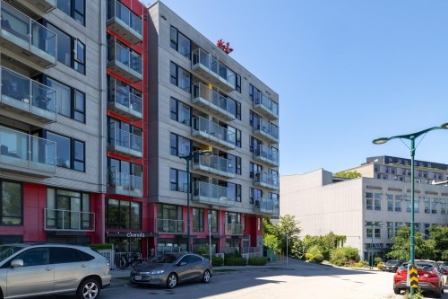 304-384 1St Avenue E, Vancouver, BC - Outdoor With Balcony