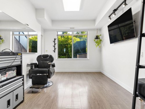 24-10133 River Drive, Richmond, BC - Indoor