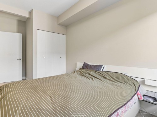 24-10133 River Drive, Richmond, BC - Indoor Photo Showing Bedroom