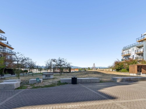 24-10133 River Drive, Richmond, BC - Outdoor