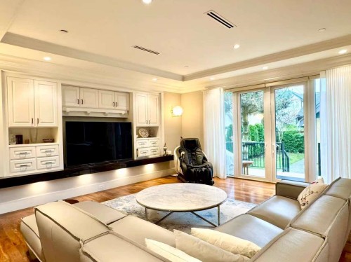 2979 31St Avenue W, Vancouver, BC - Indoor Photo Showing Living Room