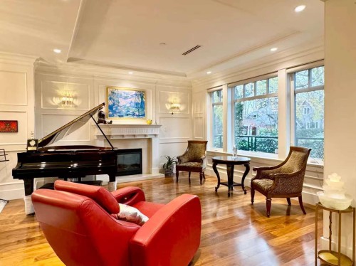 2979 31St Avenue W, Vancouver, BC - Indoor With Fireplace