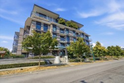 303-477 59th Avenue W Vancouver, BC V5X 1X4