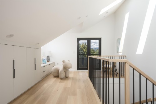 920 16Th Avenue E, Vancouver, BC - Indoor Photo Showing Other Room