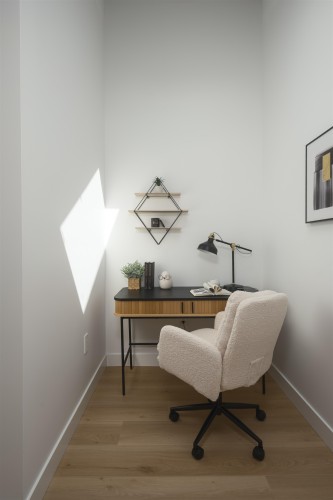 920 16Th Avenue E, Vancouver, BC - Indoor Photo Showing Other Room