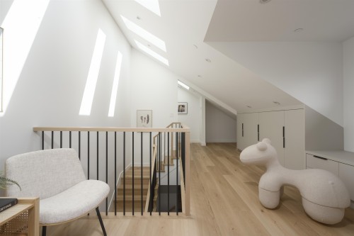 920 16Th Avenue E, Vancouver, BC - Indoor Photo Showing Other Room