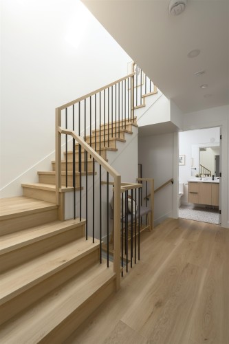 920 16Th Avenue E, Vancouver, BC - Indoor Photo Showing Other Room