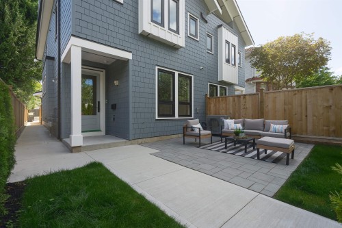922 16Th Avenue E, Vancouver, BC - Outdoor With Deck Patio Veranda