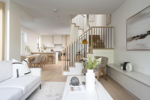 922 16Th Avenue E, Vancouver, BC - Indoor