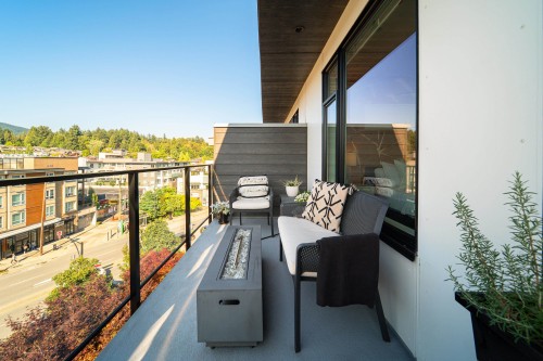517-725 Marine Drive, North Vancouver, BC - Outdoor With Exterior