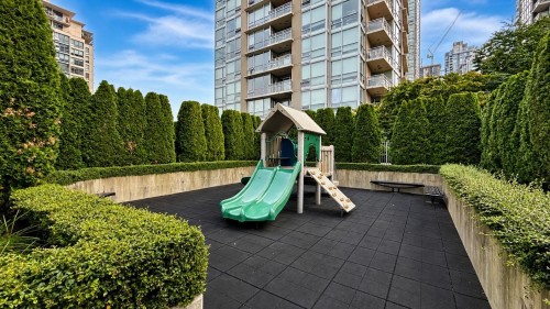 1908-2955 Atlantic Avenue, Coquitlam, BC - Outdoor With Balcony