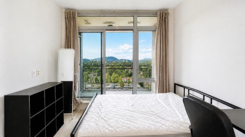 1908-2955 Atlantic Avenue, Coquitlam, BC - Indoor Photo Showing Bedroom