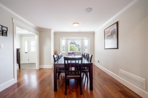 3933 Toronto Street, Port Coquitlam, BC - Indoor Photo Showing Dining Room