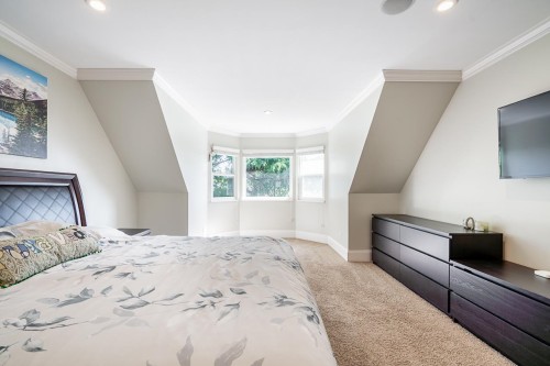 3933 Toronto Street, Port Coquitlam, BC - Indoor Photo Showing Bedroom