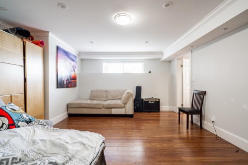 3933 Toronto Street, Port Coquitlam, BC - Indoor Photo Showing Bedroom