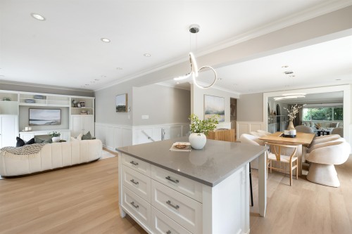 3420 Rockview Place, West Vancouver, BC - Indoor
