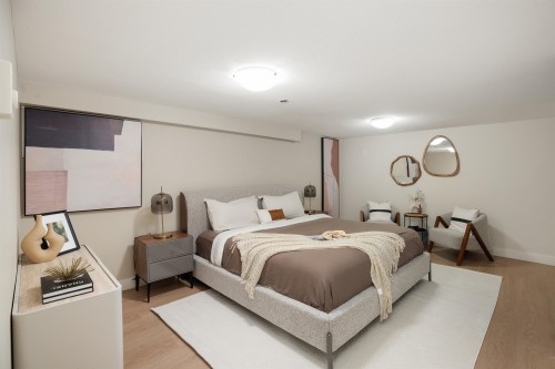 3420 Rockview Place, West Vancouver, BC - Indoor Photo Showing Bedroom