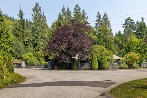 3420 Rockview Place, West Vancouver, BC - Outdoor