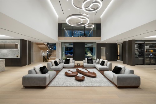 690 Knockmaroon Road, West Vancouver, BC - Indoor Photo Showing Living Room