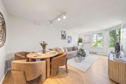 406-3489 Ascot Place  Vancouver, BC V5R 6B6