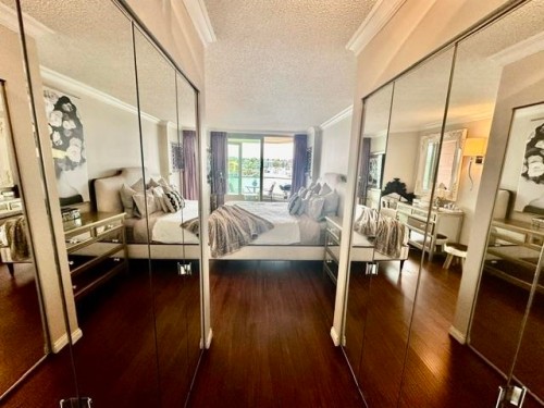 304-1675 Hornby Street , Vancouver, BC V6Z 2M3 4
