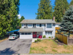 20835 Wicklund Avenue Maple Ridge, BC V2X 8E8
