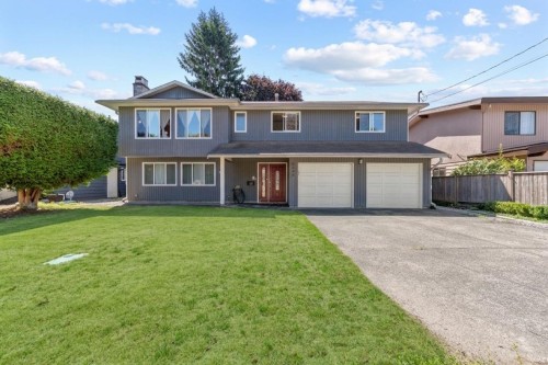 8640 Sierpina Drive, Richmond, BC - Outdoor With Facade