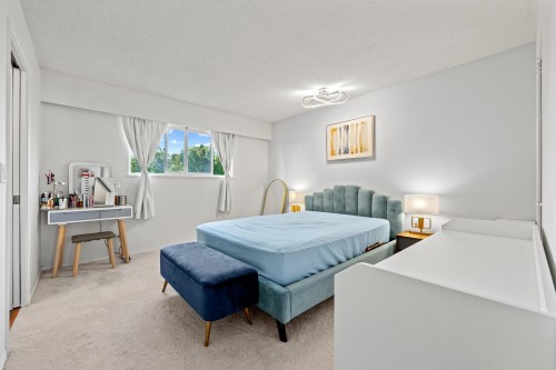 8640 Sierpina Drive, Richmond, BC - Indoor Photo Showing Bedroom