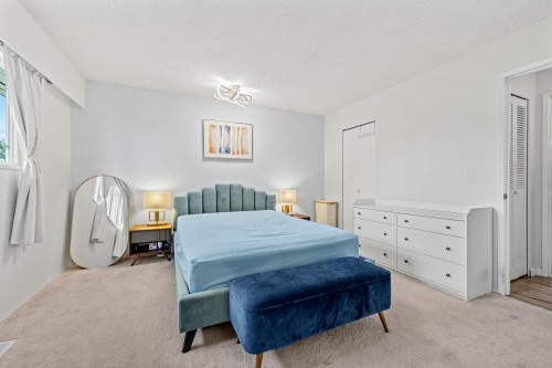 8640 Sierpina Drive, Richmond, BC - Indoor Photo Showing Bedroom