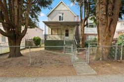 2673 Pandora Street  Vancouver, BC V5K 1V9