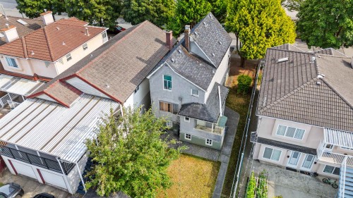 2673 Pandora Street, Vancouver, BC - Outdoor