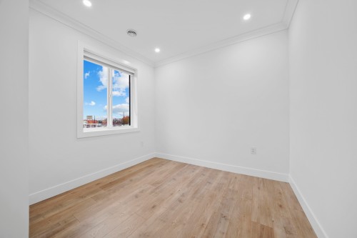2995 17Th Avenue E, Vancouver, BC - Indoor Photo Showing Other Room